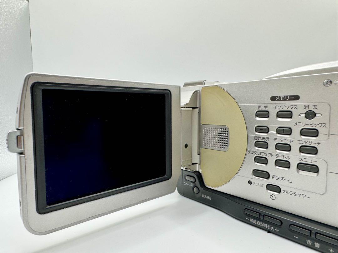 ソニー ビデオカメラDCR-TRV20ミニDVテープ 作動機 充電器電源セット