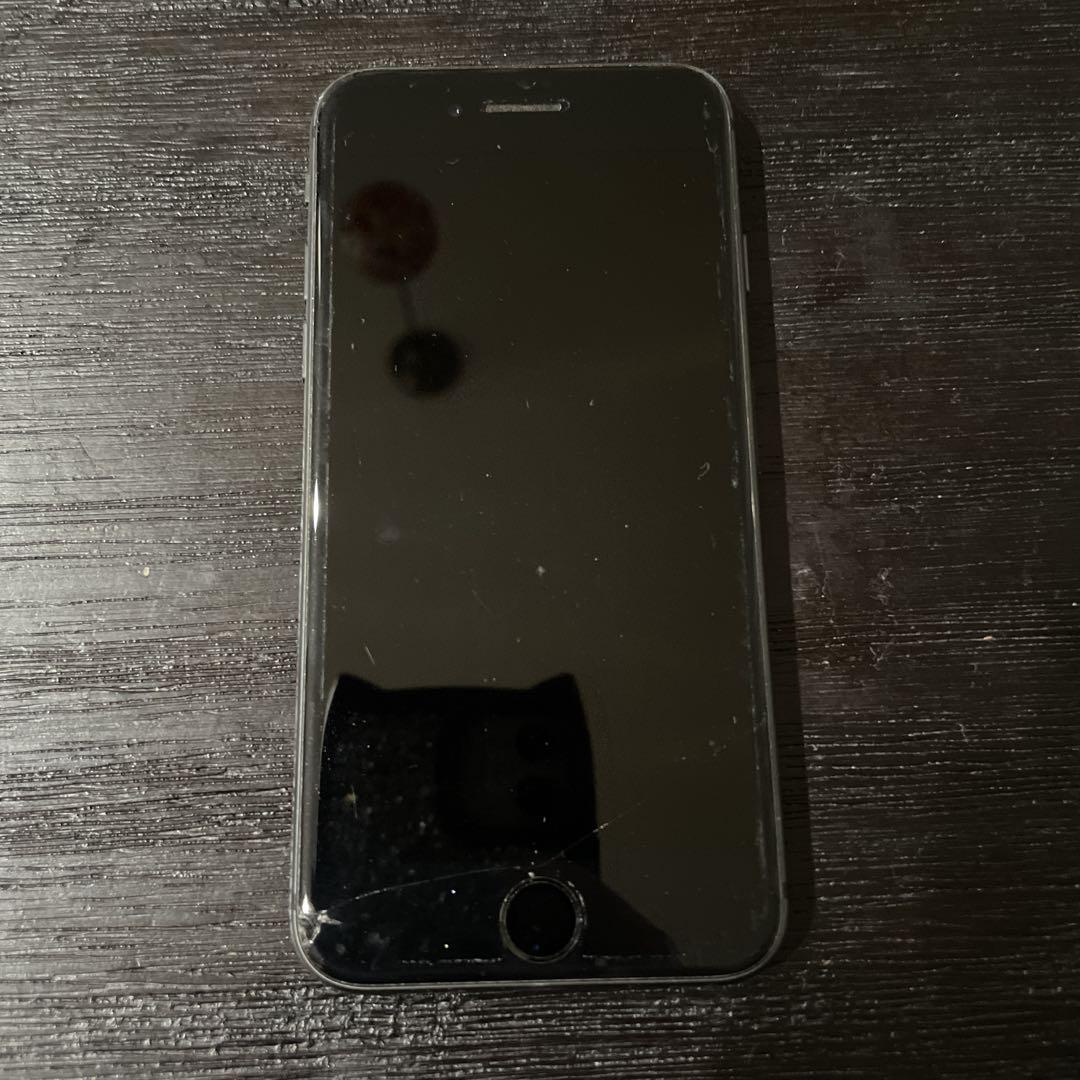 Apple iPhone 8 スペースグレー 中古