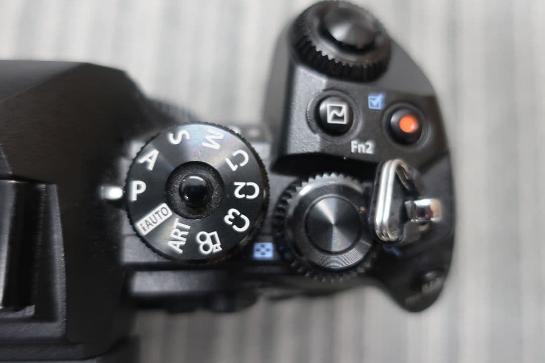 OLYMPUS OM-D E-M1 Mark II OLYMPUS OM-D E-M1 Mark II