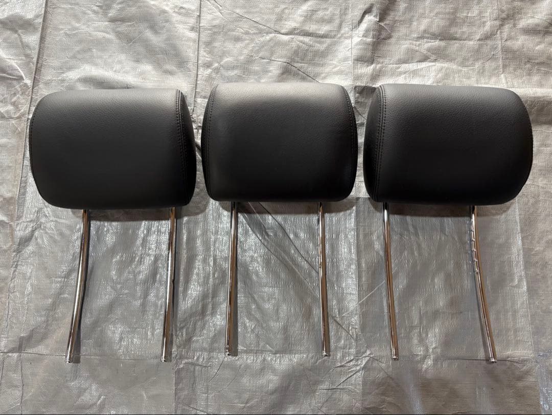 Gクラス　W463 ゲレンデ　リアシート　ヘッドレスト　後部座席　3個セット