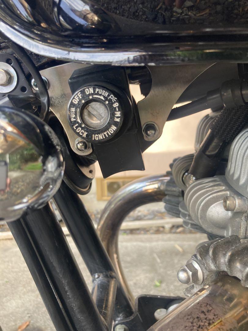 カワサキ W650 ブラック　カスタム