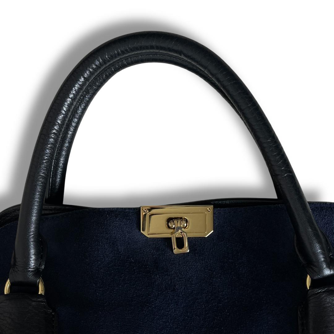 大人上品なおすすめコーデ スエード × レザー SAZABY バイカラー 2way ショルダー ハンド バッグ