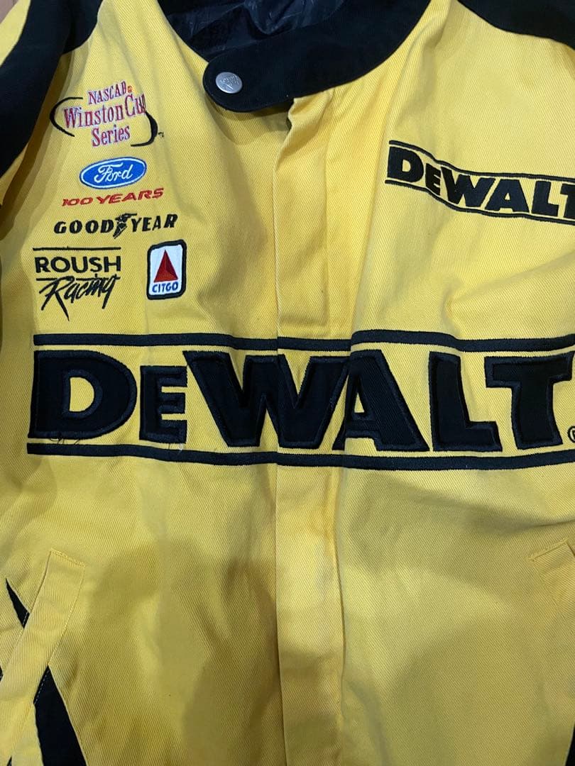 DEWALT