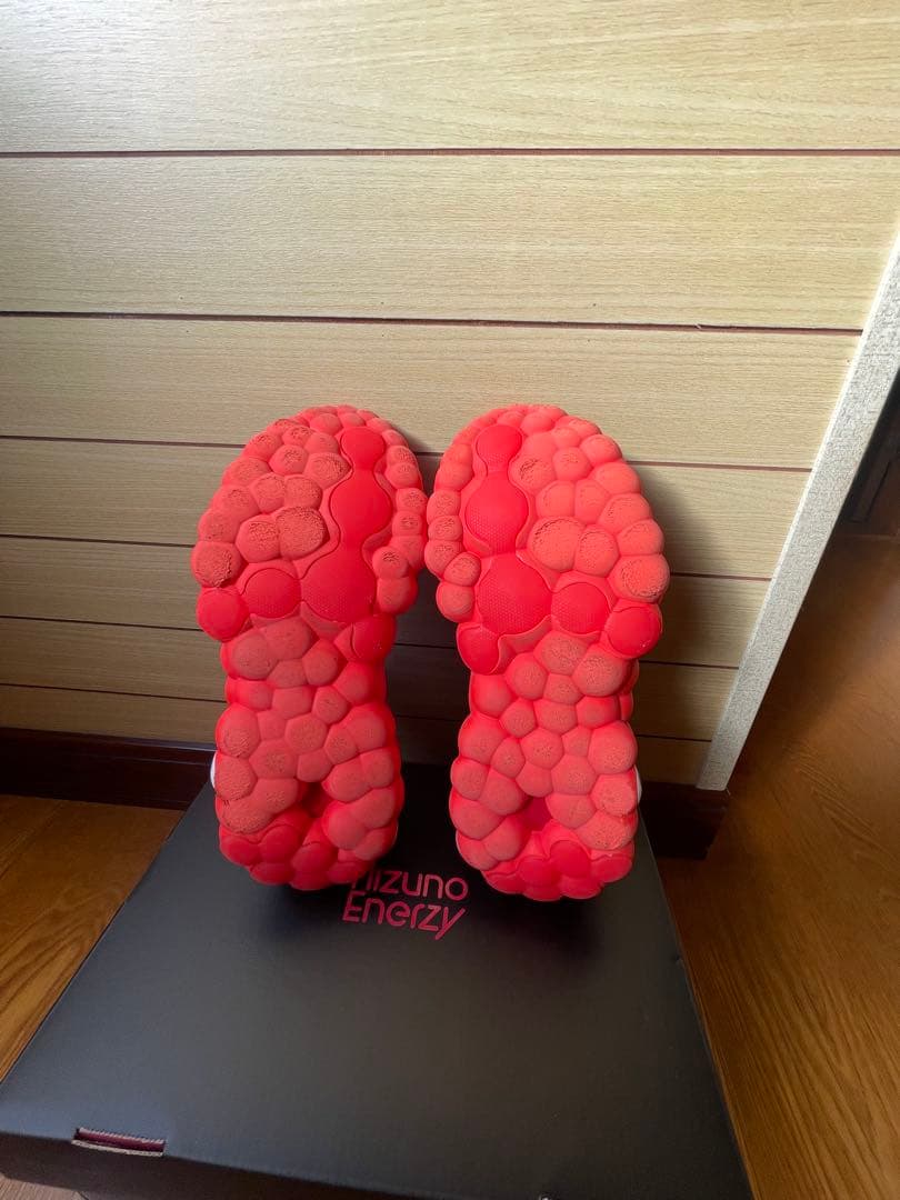 ミズノ ミャクミャクスニーカー2025大阪万博 25cm ミズノ ミャクミャクスニーカー2025大阪万博 25cm