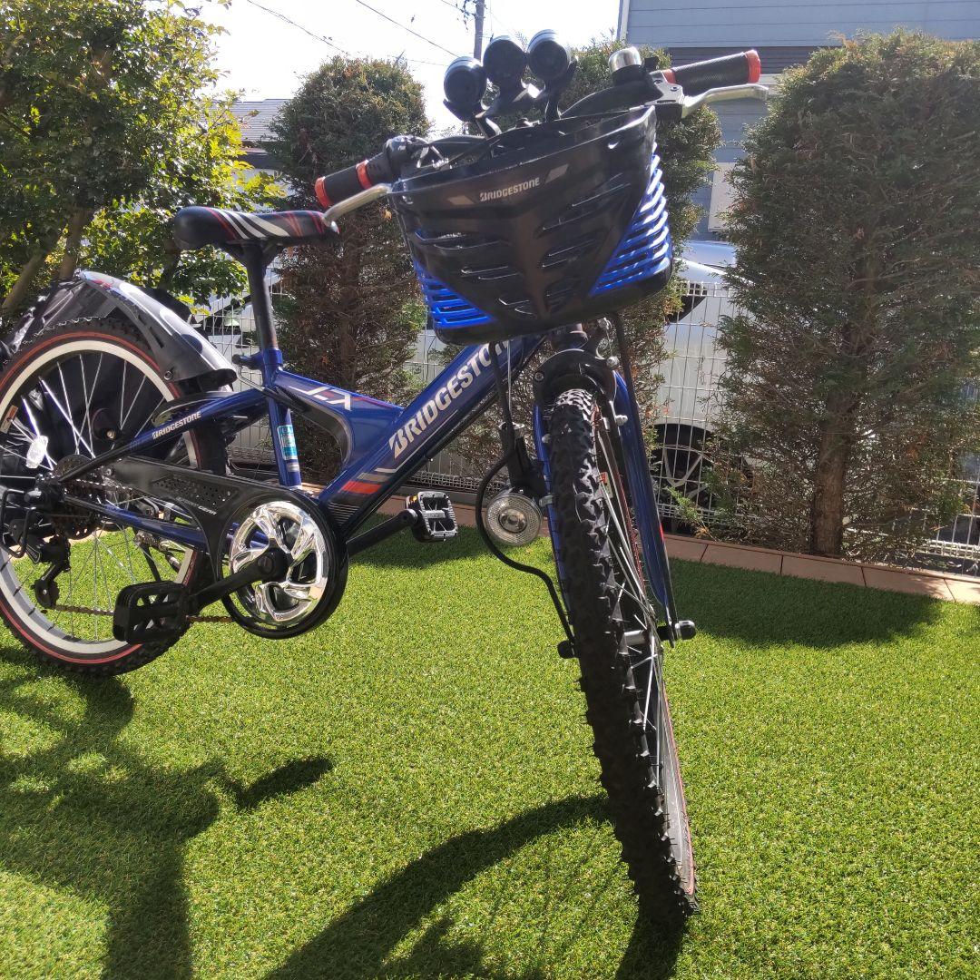 ブリヂストン キッズサイクル 青 バスケット付き 22インチ