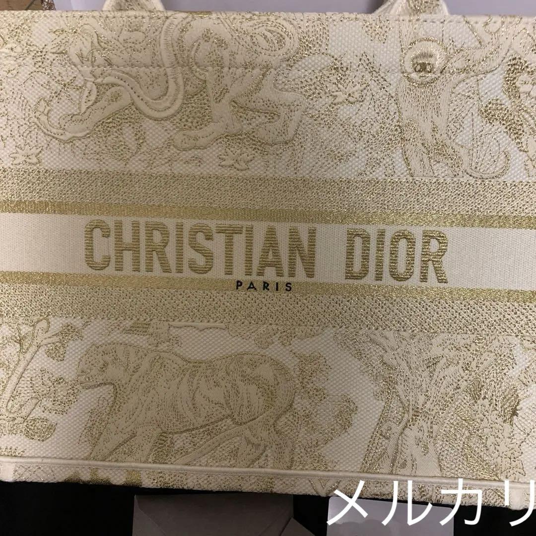 クリスチャン・ディオール ブックトート限定カラーゴールド