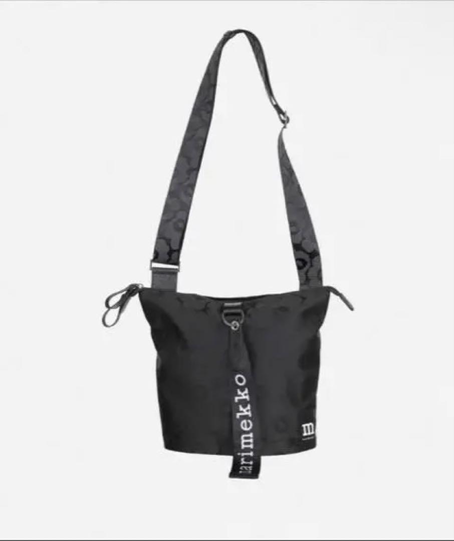 新品マリメッコショルダーバッグmarimekko Carry All Unikk