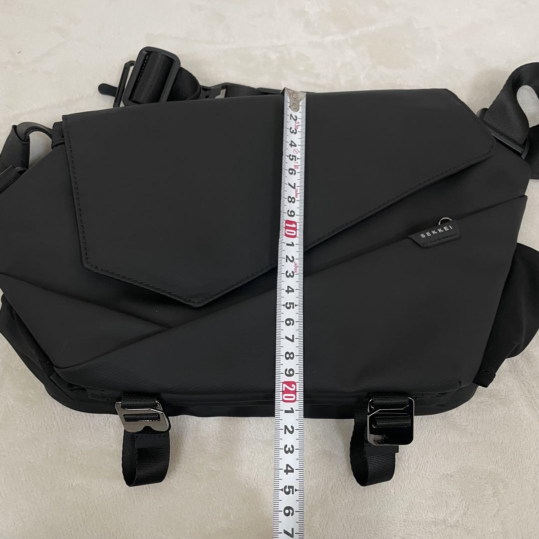 【美品】SEKKEI マグネットバックルバック メッセンジャー 多機能 ミニマル