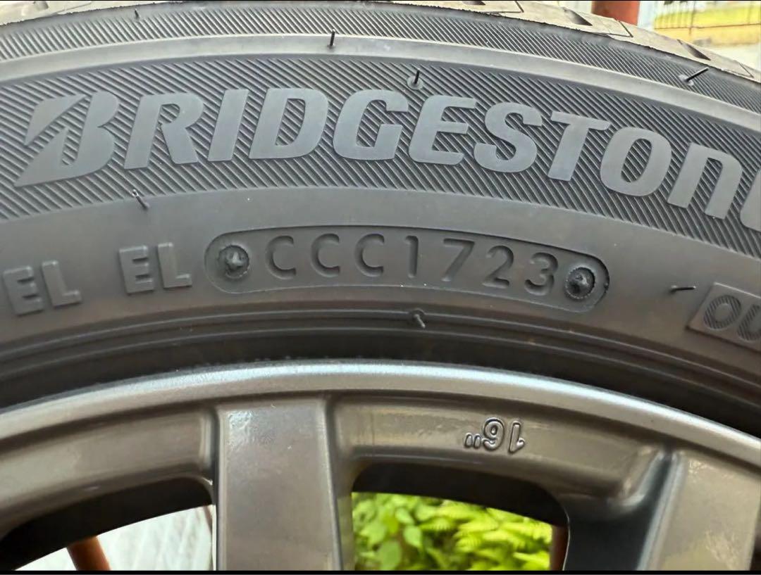 ①185/60R16 レグノ OZ RACING PCD100 7J +45