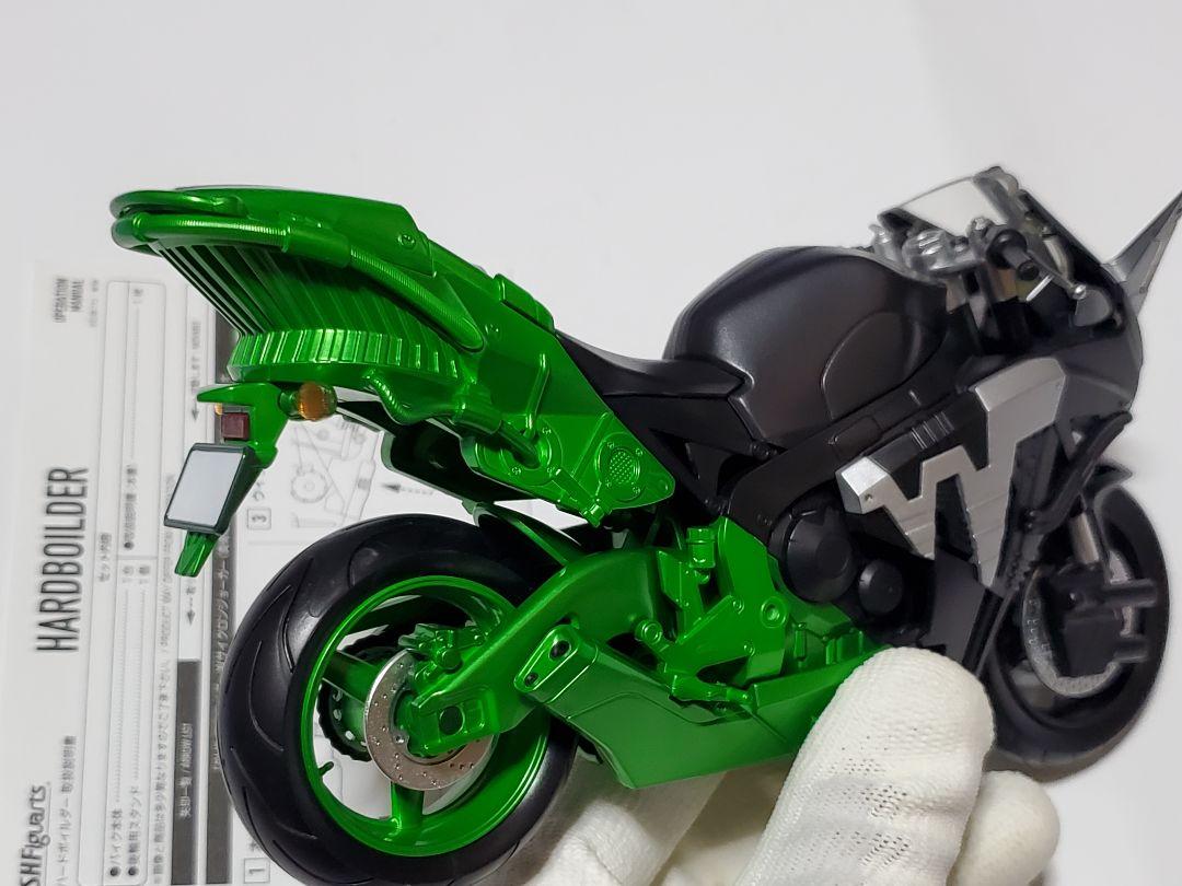 美品 S.H.Figuarts 仮面ライダーW ハードボイルダー