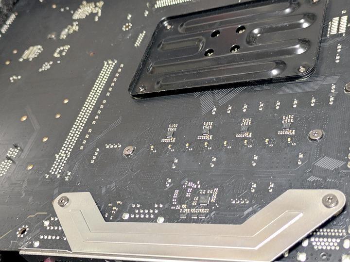 ASRock X570 Steel Legend＋AX200NGW