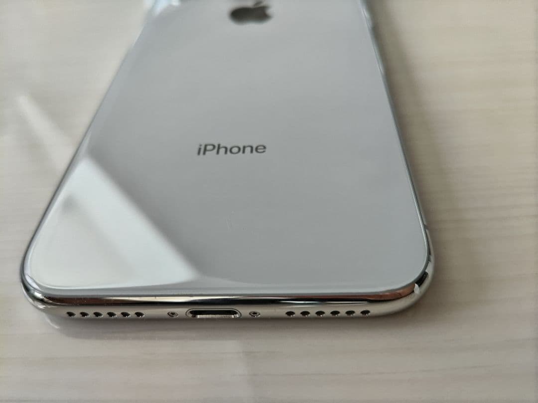 iPhone X ホワイト 64GB