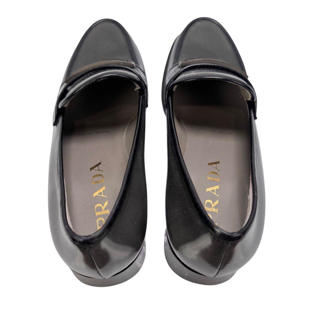 PRADA ローファー 37 グレー プレートロゴ ヒール 軽量 - メルカリ