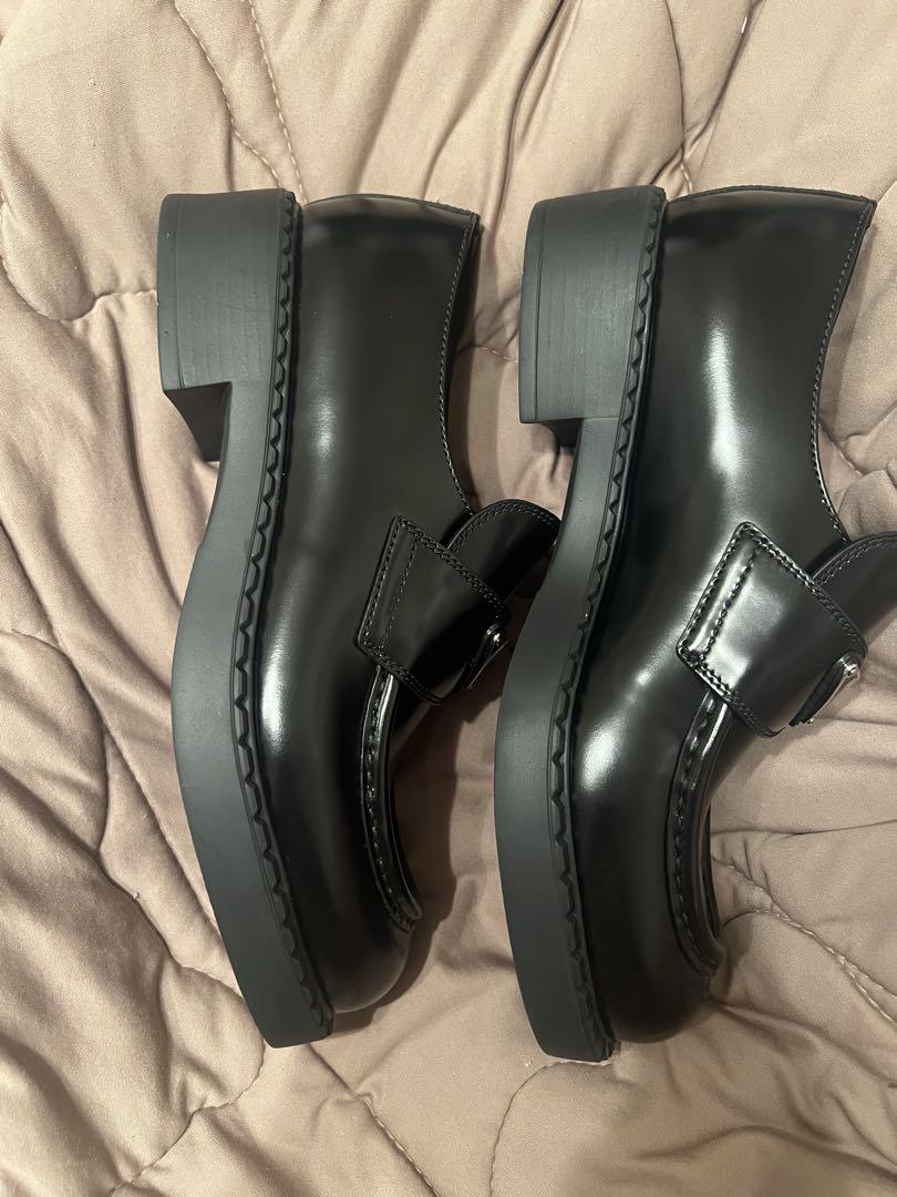 PRADA チョコレートブラッシュドレザーローファー 37.5
