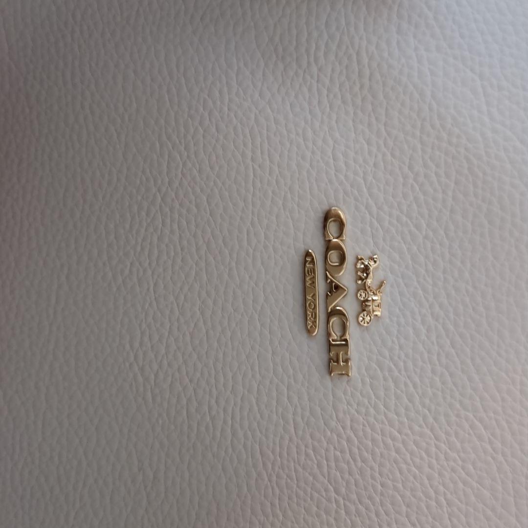 COACH ホワイトレザートートバッグ