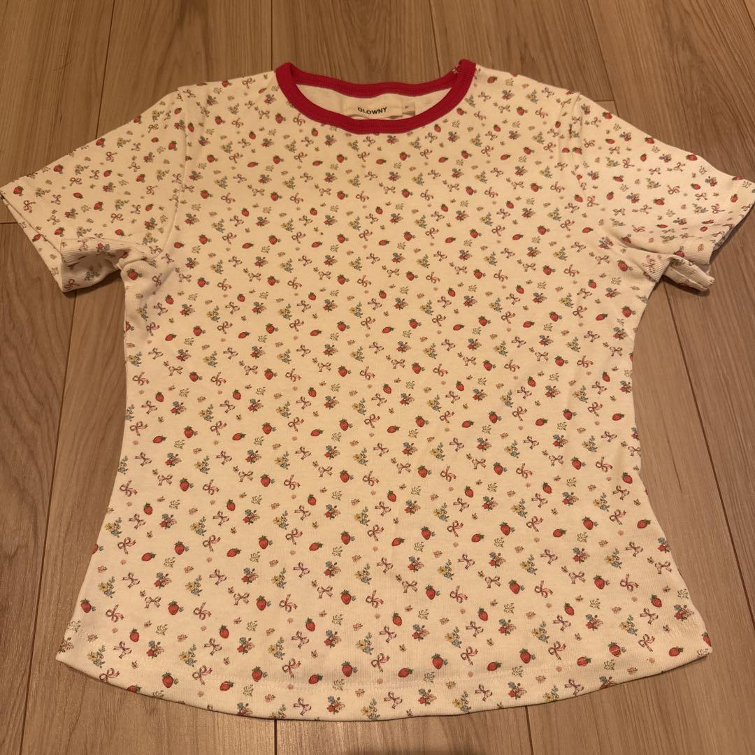 GLOWNY Tシャツ　ショートパンツ