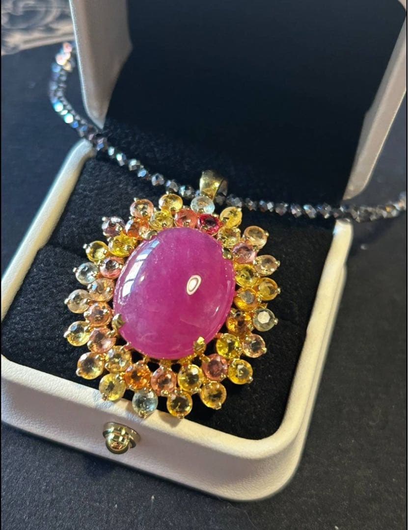 特大アメシストルビー取り巻きペンダントトップ 特大アメシストルビー取り巻きペンダントトップ