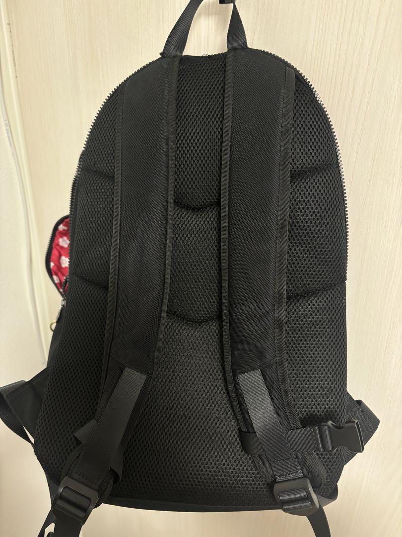 MARY QUANT デイジー柄バックパック