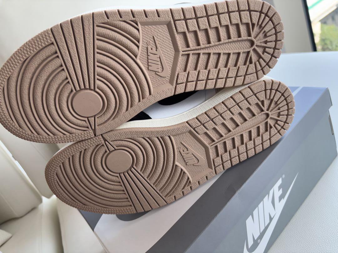 【新品未使用】 レア Air Jordan 1 Retro High Latte
