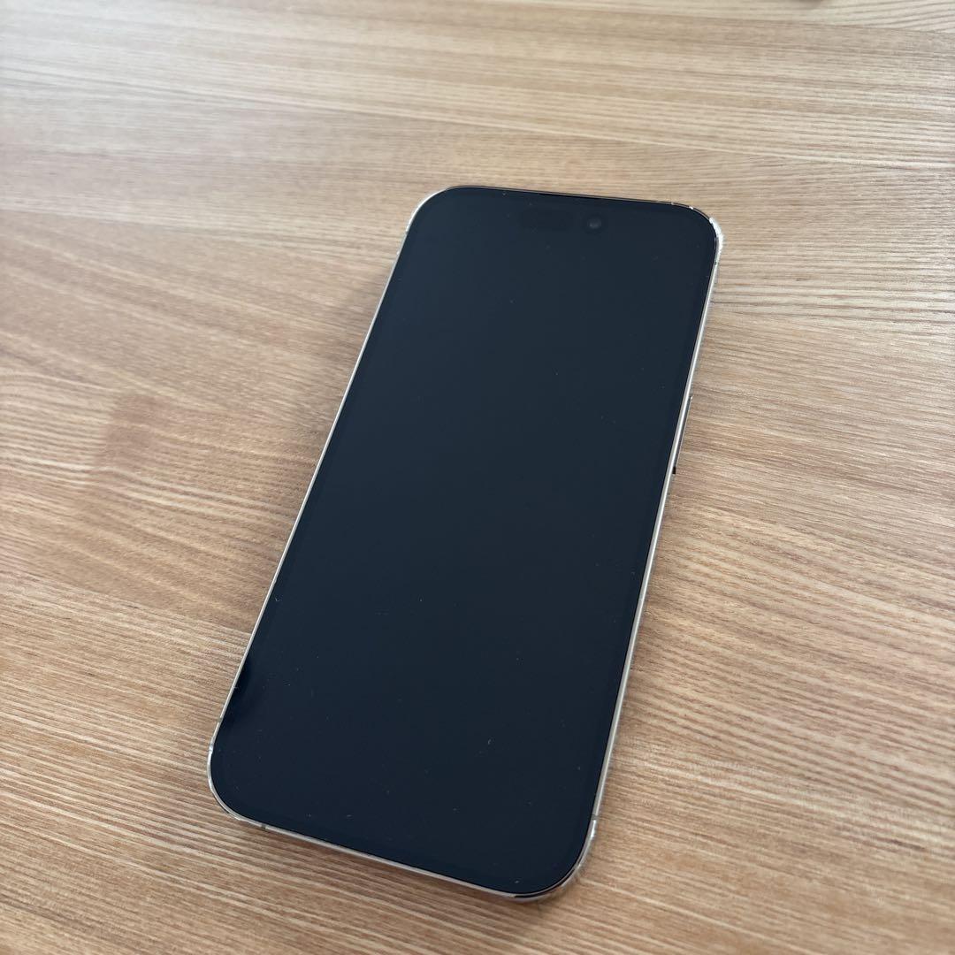 iPhone14Pro 256GB ゴールド　ケース付き