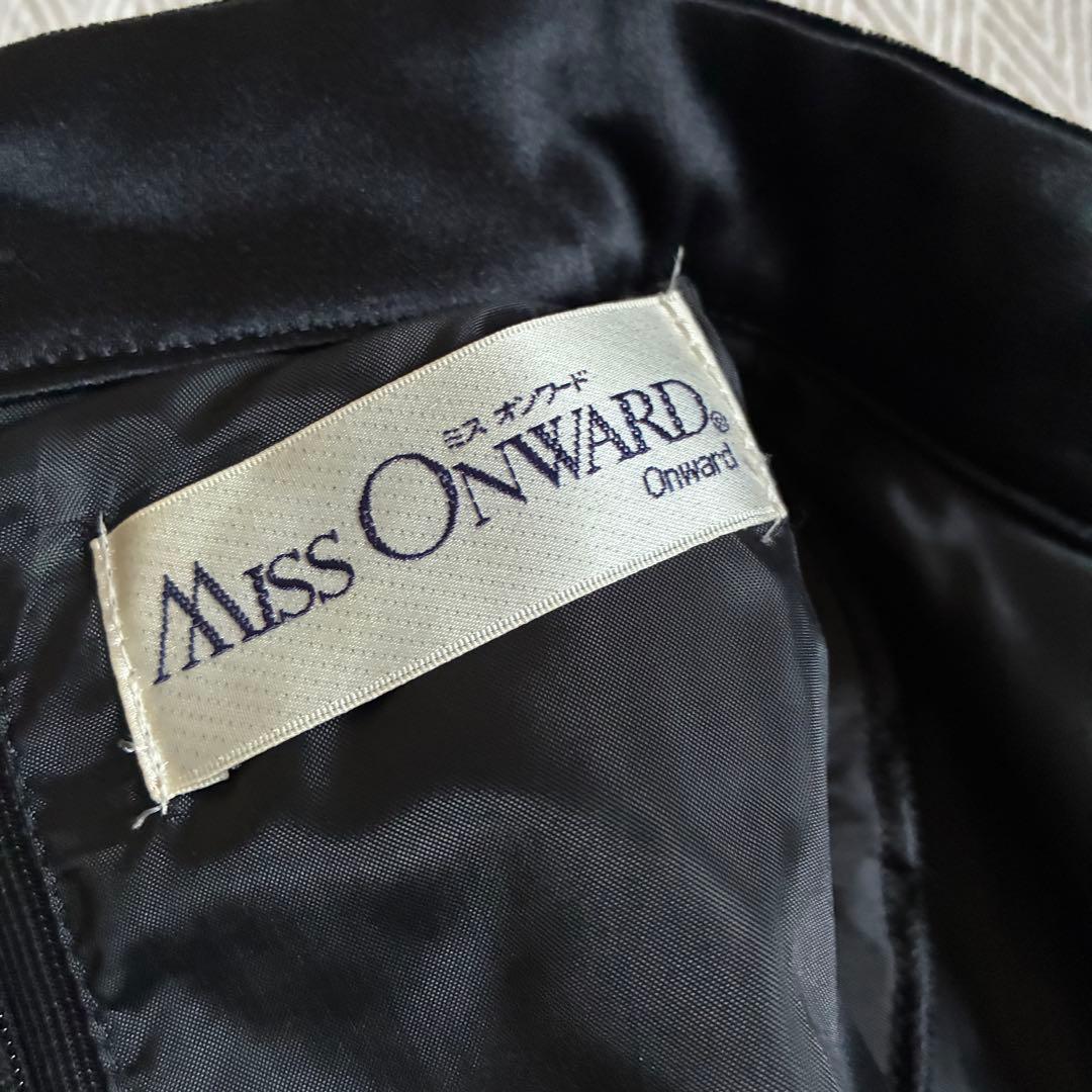 美品ミスオンワード漆黒ベロアドレスワンピース高級9号相当舞台演奏会パーティー 美品ミスオンワード漆黒ベロアドレスワンピース高級9号相当舞台演奏会パーティー