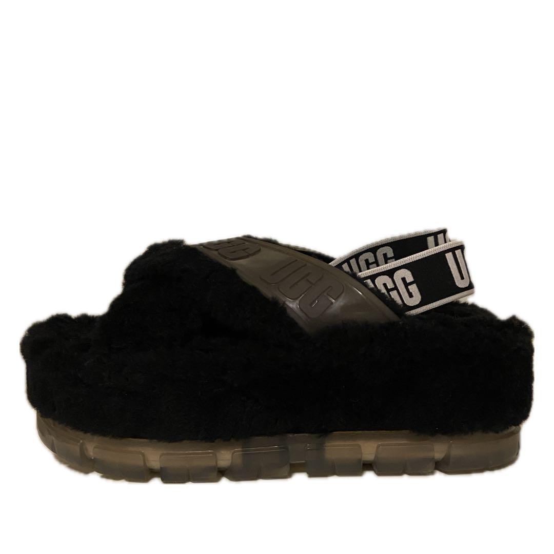 UGG Disco CROSS Slide サンダル