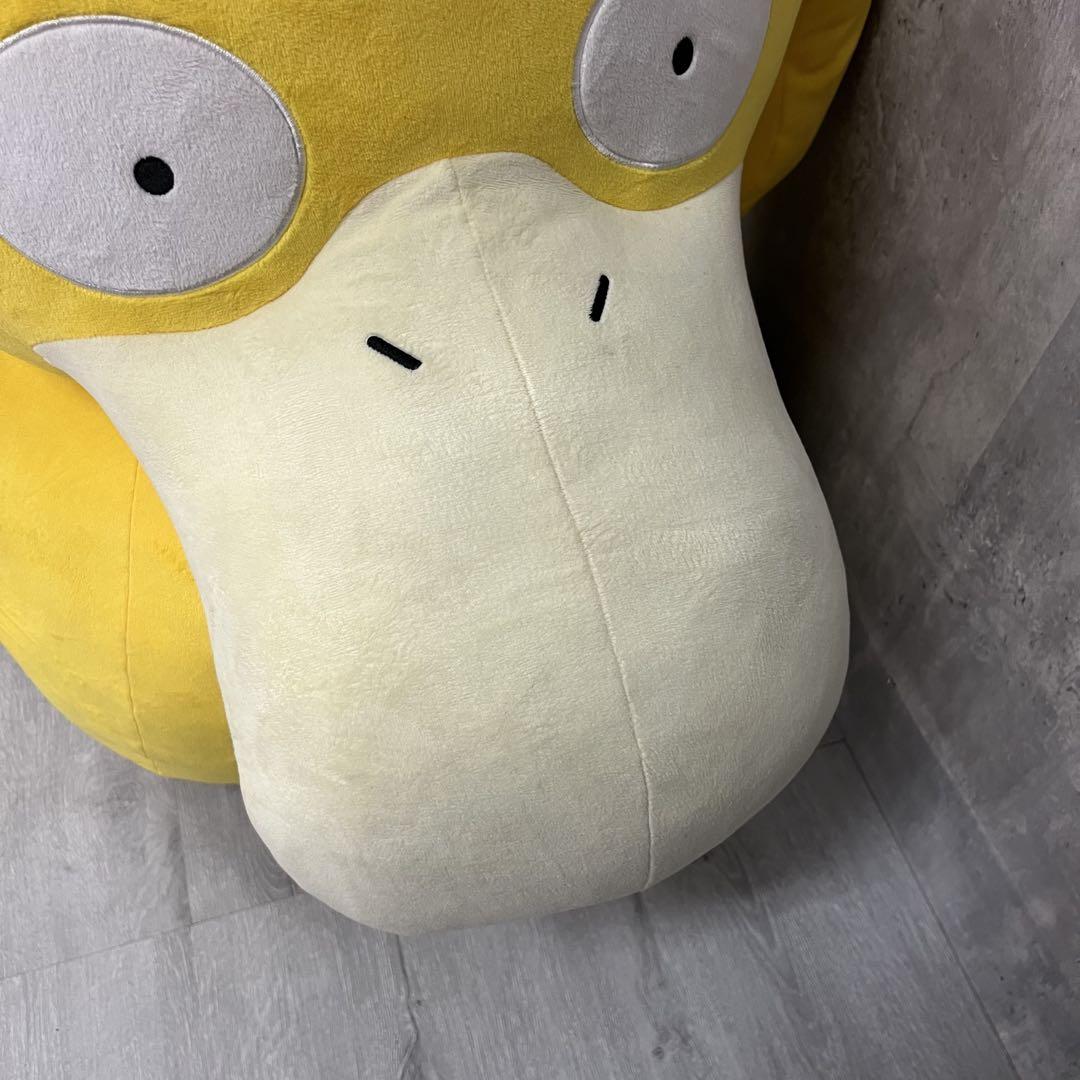 ポケモンセンター　等身大コダック