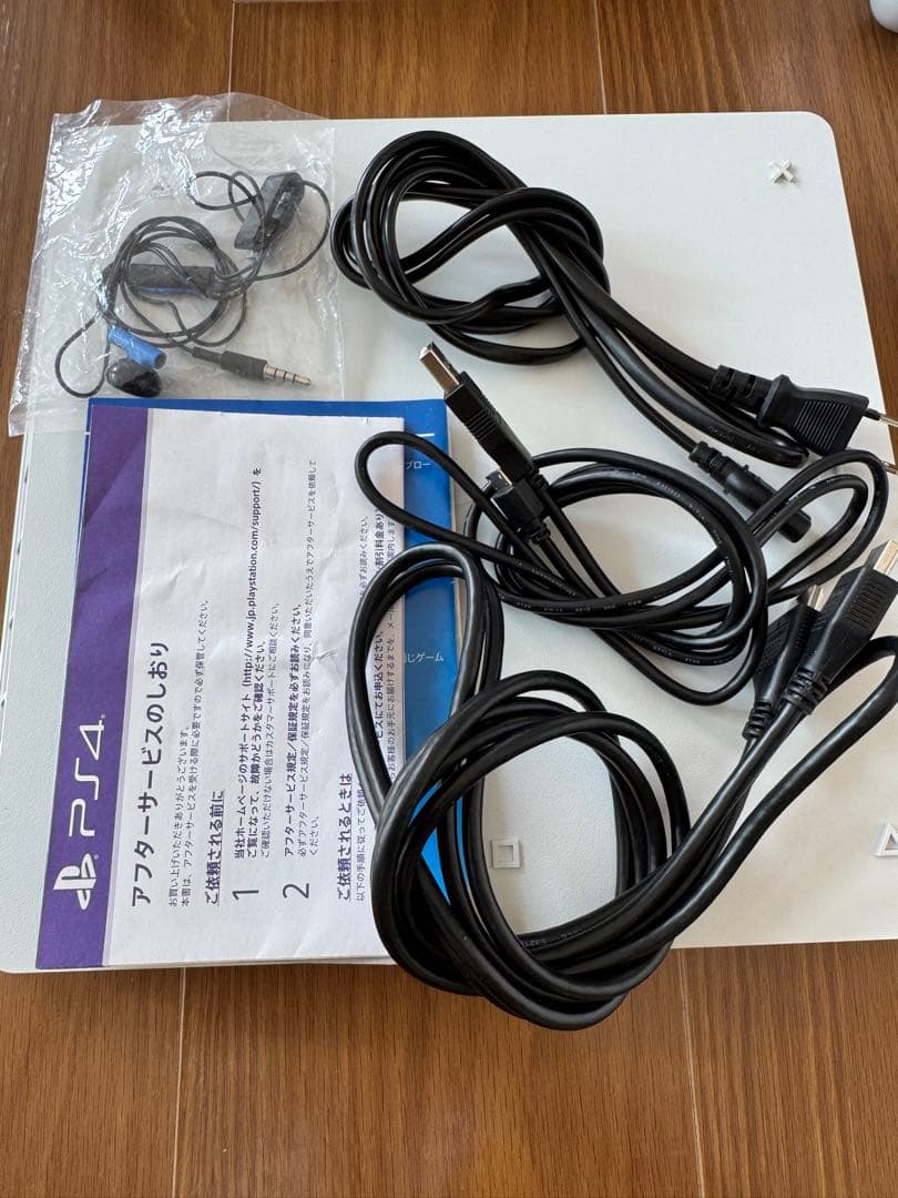 PlayStation4 グレイシャー・ホワイト 500GB CUH-2100…