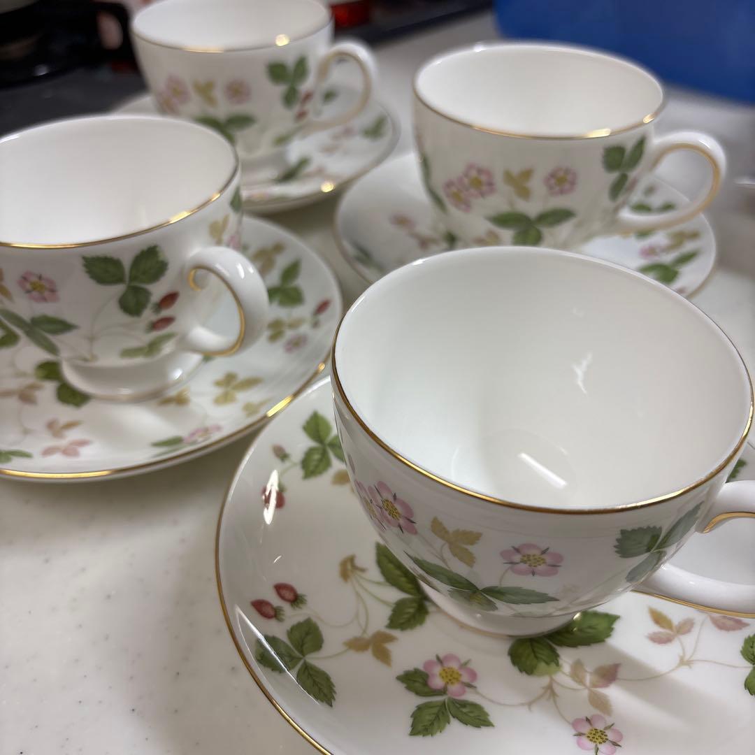 WEDGWOOD カップ＆ソーサー　ワイルドストロベリー