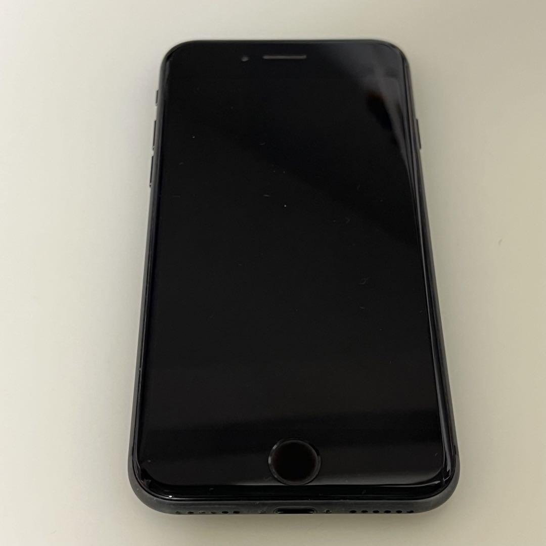 Amazon | 【整備済み品】 Apple iPhone 8 64GB ゴールド SIM