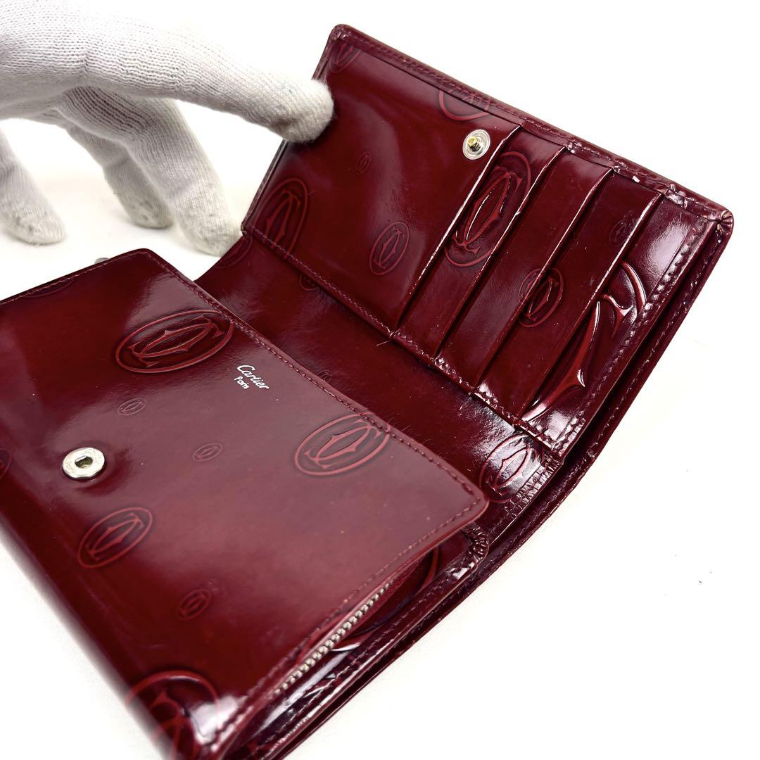 カルティエ　折り財布　マストライン　コンパクトウォレット　パテント　ロゴ　人気品