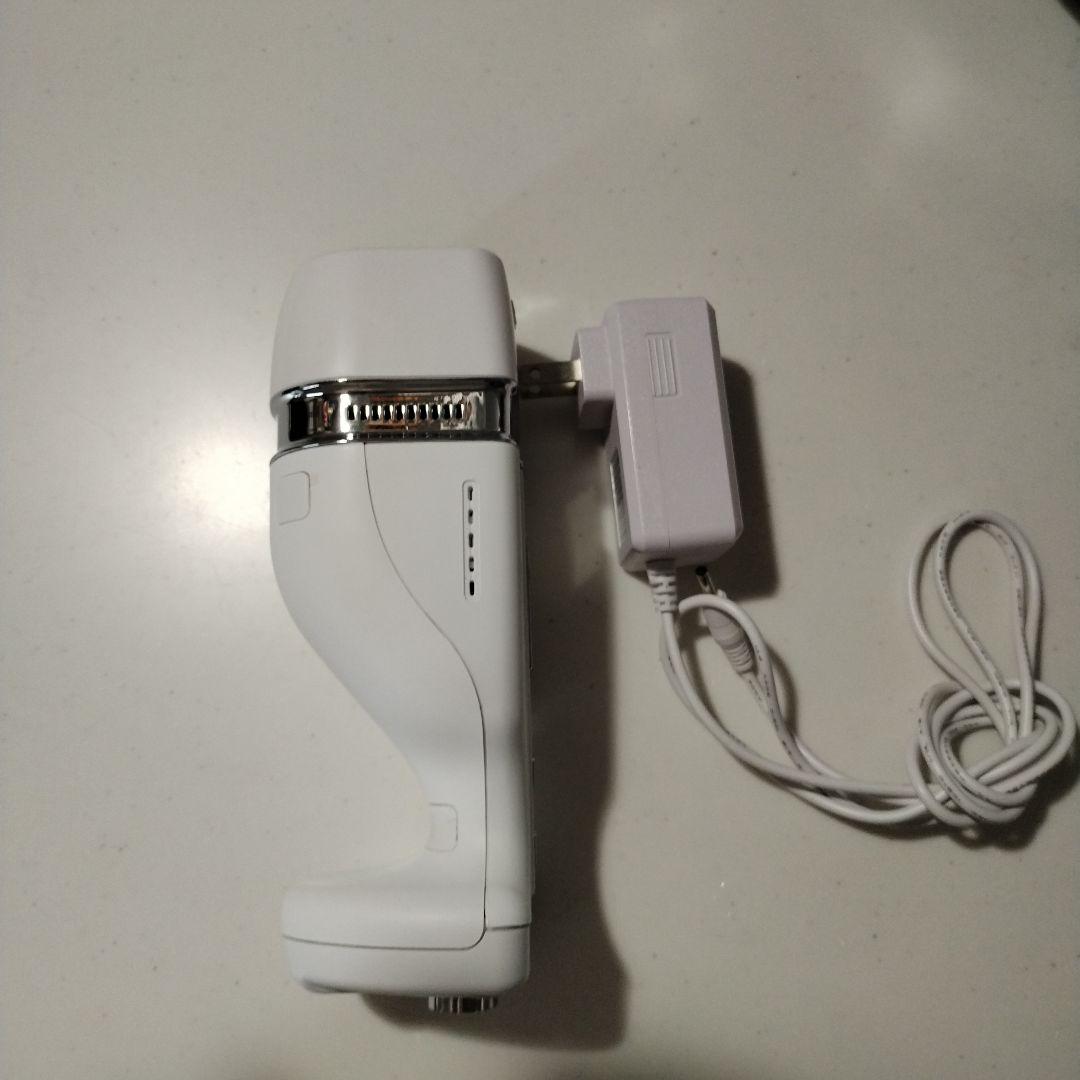 ハンドヘルド超音波ダイエット機器 ホワイト ACアダプター付き美品 ハンドヘルド超音波ダイエット機器 ホワイト ACアダプター付き美品