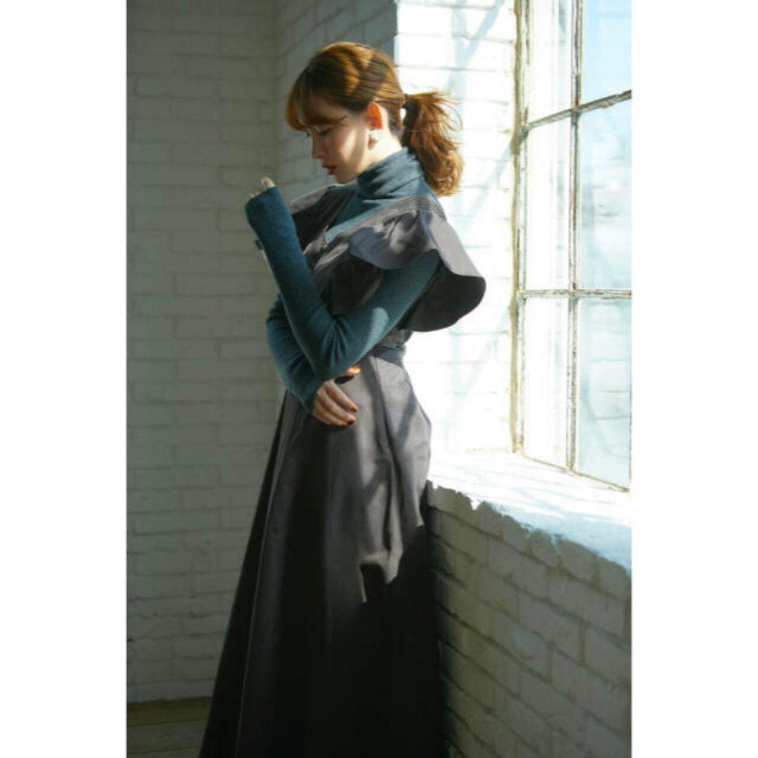 美品* Her lip to Deep V Back Long Dress - メルカリ