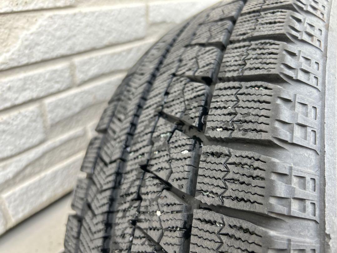 215/60R17 ブリザックVRX 21年製 ホイールセット バリ溝 低走行