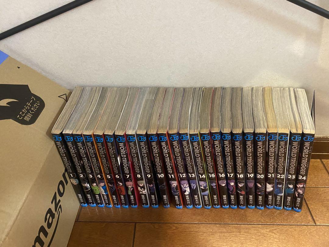 WORLD TRIGGER 全巻セット 1-24巻　オフィシャルデータブック付き ワールドトリガー 全巻セット 1-28巻 オフィシャルデータブック