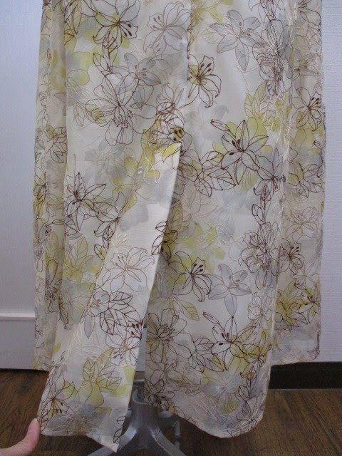 新品 匿名配送✱ぼかし花柄刺繍スカートとシャツ オフホワイトセット HIeoi-m24634407747 人気最新作