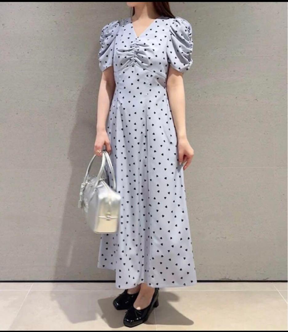 SNIDEL スナイデル　ハートプリントワンピースLBLU