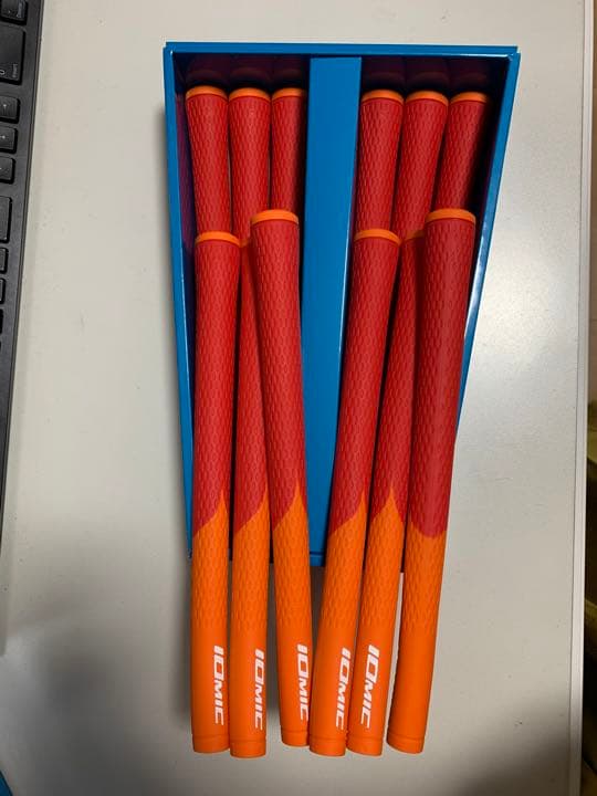 IOMICゴルフグリップ Sticky Opus Bi-color 1.8 最大80%オフ! www