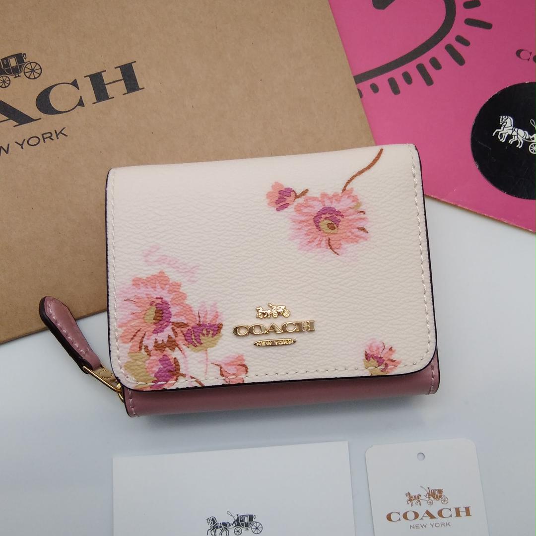 ホワイト系最新コレックション 最新作 新品 COACH 折り財布 3つ折り財布 花柄 折り財布 レディースホワイト系¥11,520-almaseya.net ホワイト系最新コレックション 最新作 新品 COACH 折り財布 3つ折り財布 花柄 折り財布 レディースホワイト系¥11,520-almaseya.net