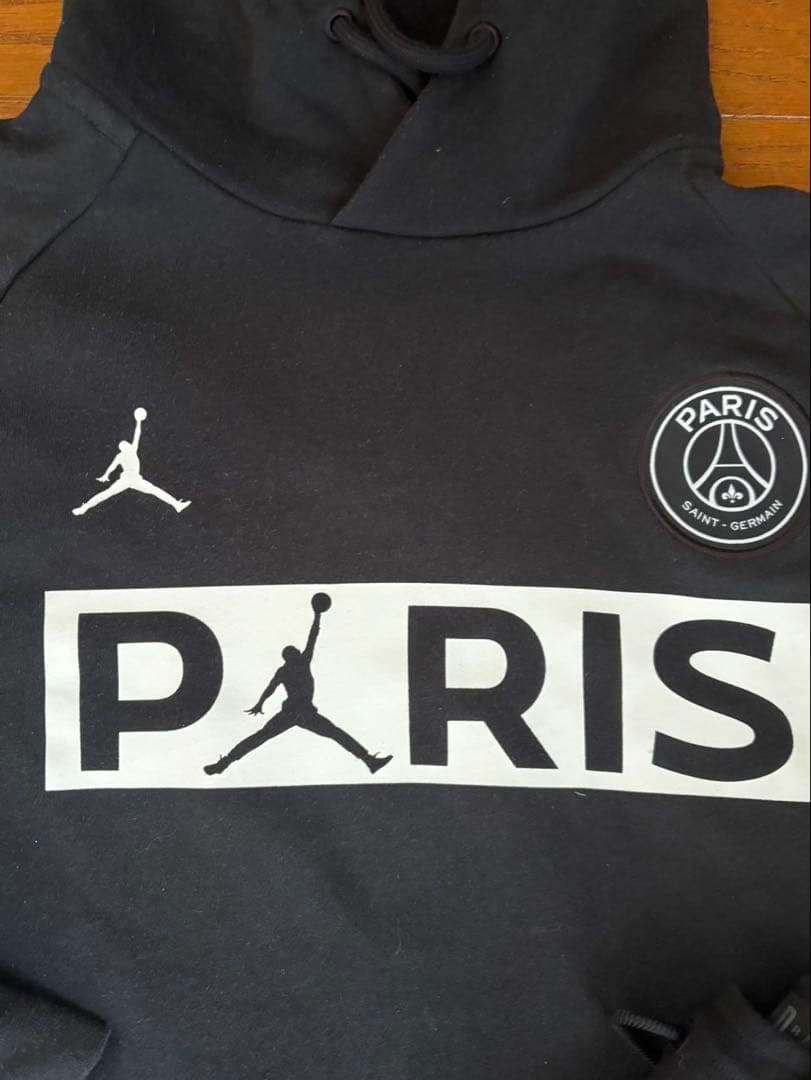 上下セットジョーダン パリス フード付きパーカー M ブラック 上下セットジョーダン パリス フード付きパーカー M ブラック