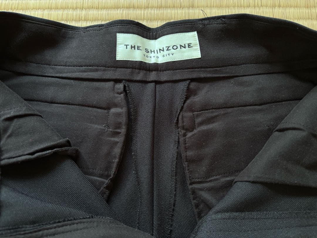 THE SHINZONE ザシンゾーン センタープレスパンツ 36 THE SHINZONE ザシンゾーン センタープレスパンツ 36