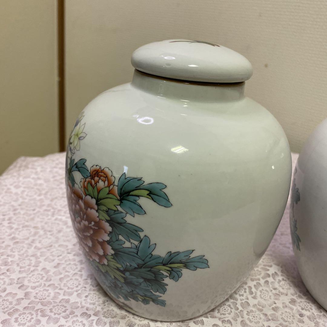 緑色の花と鳥の浮彫り陶器壺 花と鳥の模様 陶器 壺2個セット蓋付き - メルカリ