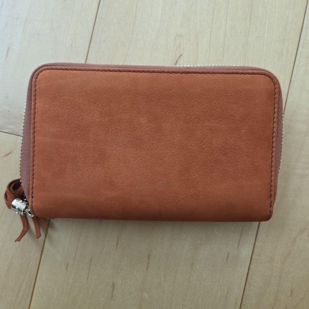 ほぼ新品　GUCCI ブラウンスエードレザー 二つ折り財布
