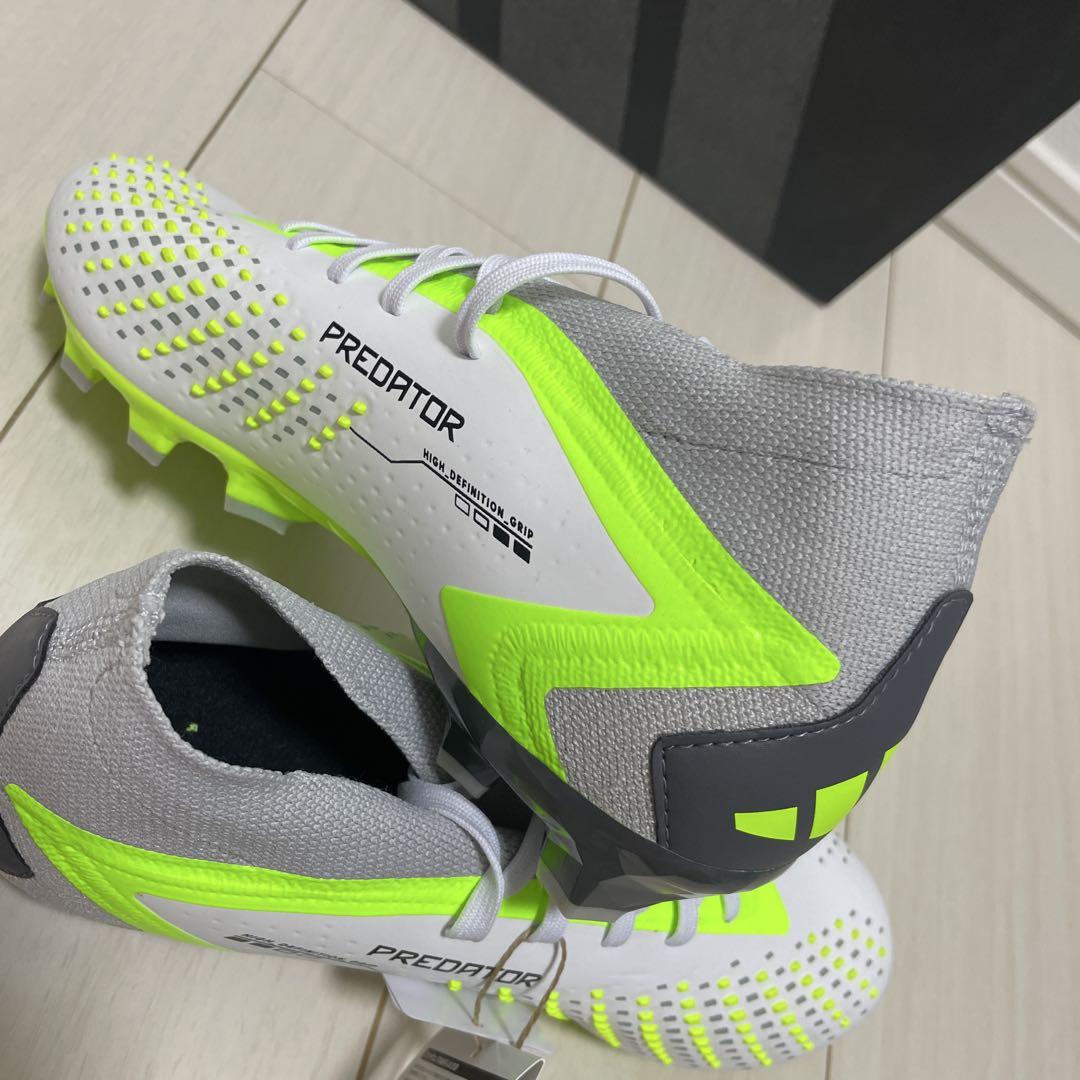 新品 25 アディダス サッカースパイクシューズ プレデター