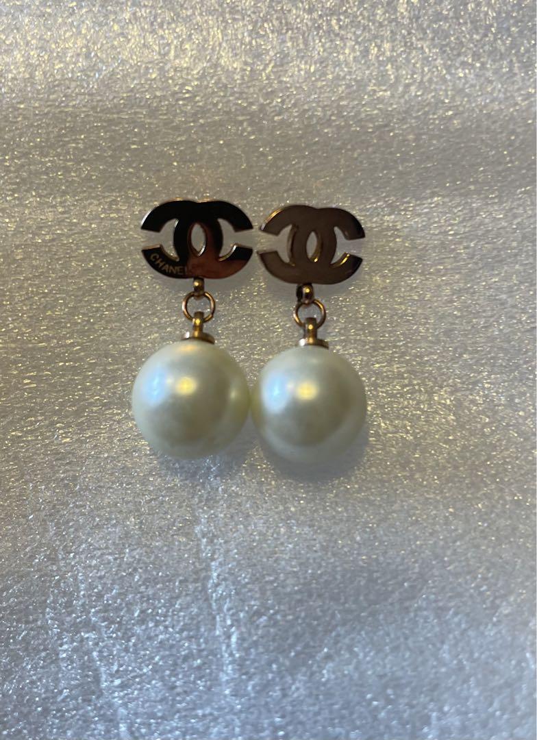 CHANEL ピアス