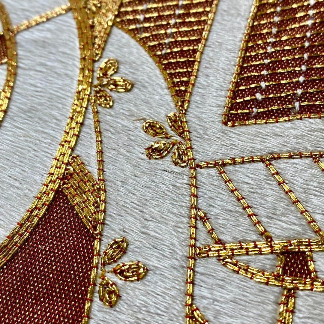 金狛刺繍