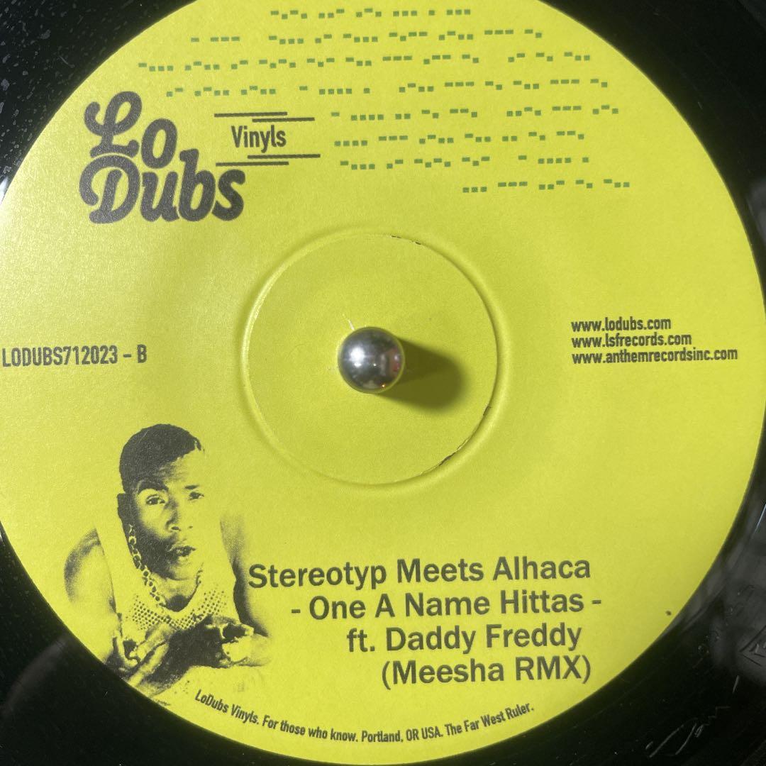 玄関先迄納品 3073 レゲエ レコード 7インチ remix - メルカリ 洋楽
