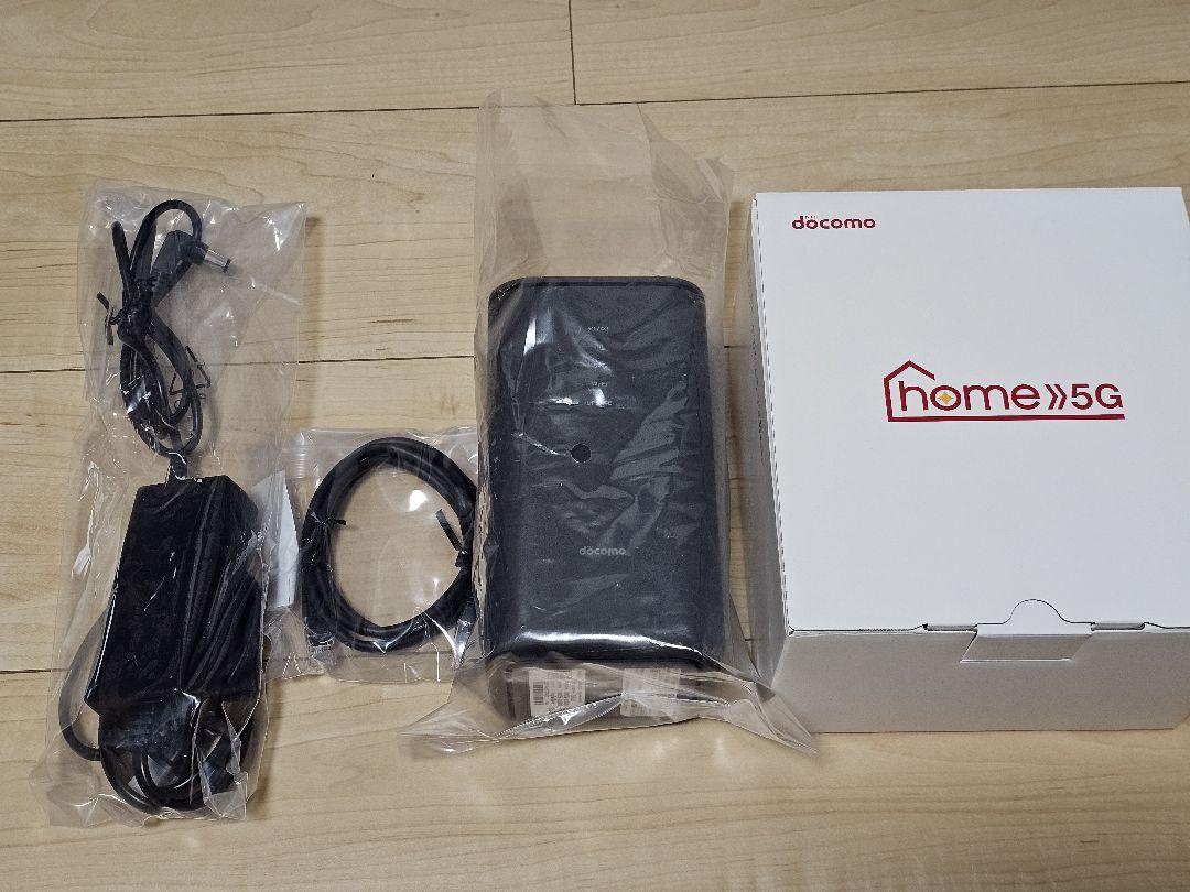 【美品】 docomo home 5G HR02