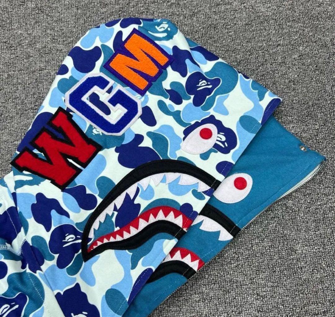 A BATHING APEシャークフードパーカー 【新品未使用】