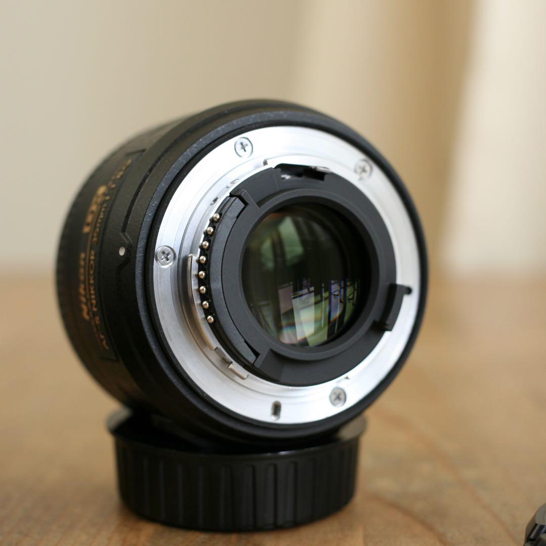 Nikon AF-S Nikkor DX 35mm f1.8G 単焦点レンズ